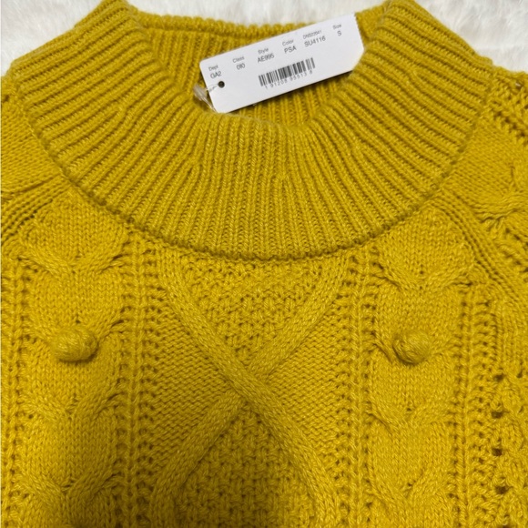 J. Crew Pom-pom Cable-knit Sweater Size Small NWT - Picture 10 of 10